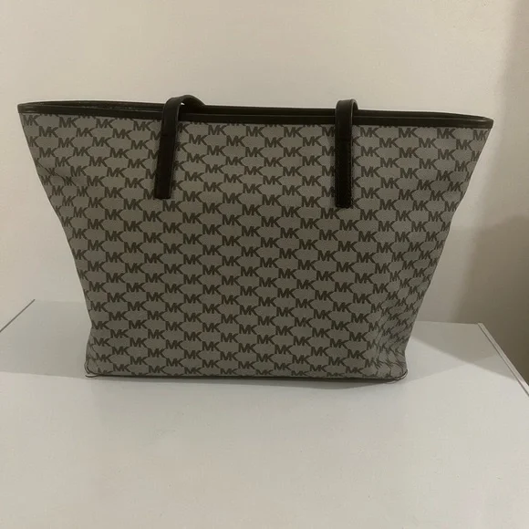 Michael Kors Monogram Black and Gray Tote - Picture 2 of 8